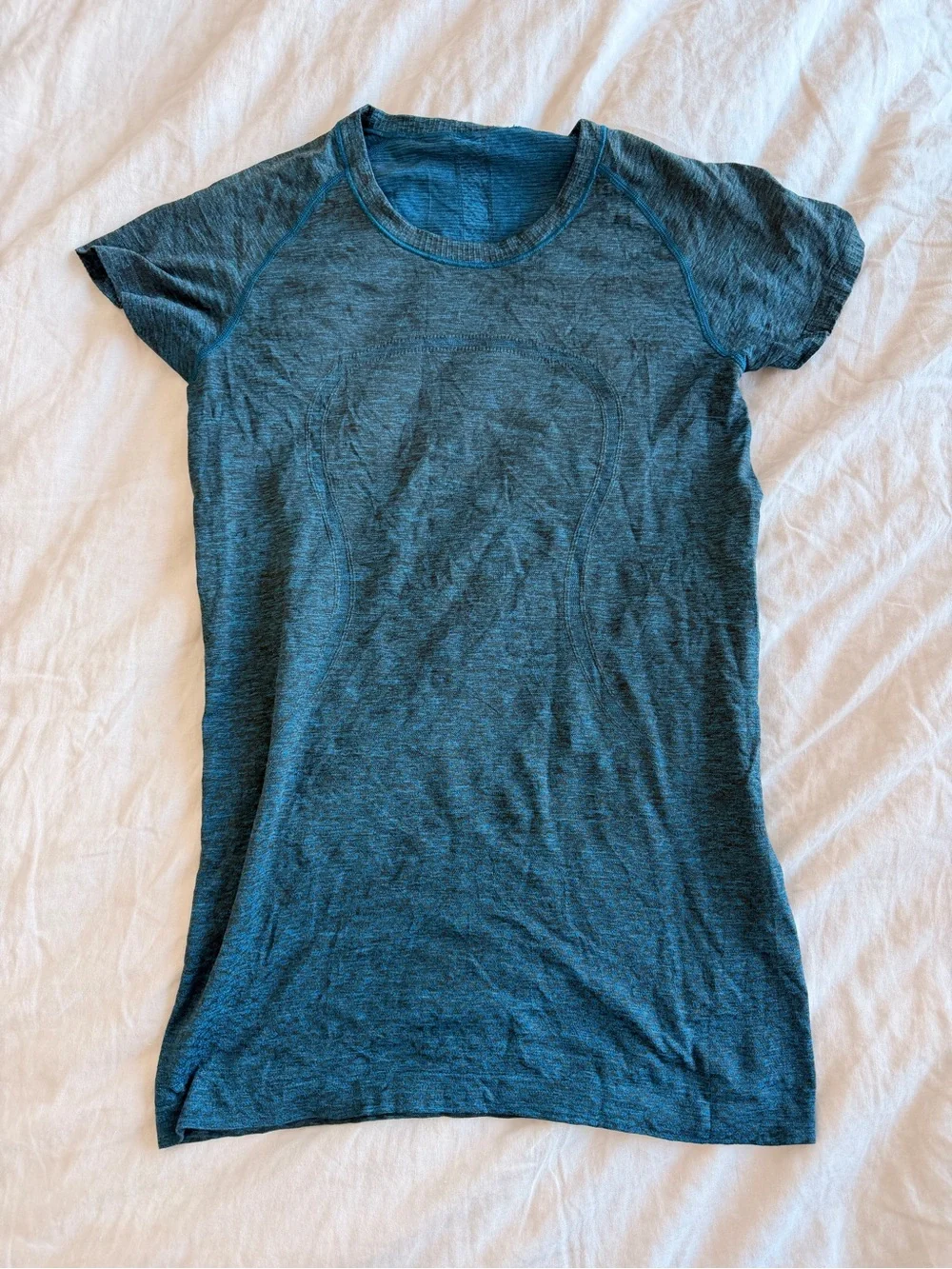 LuluLemon Women's Heathered Blue Short Sleeve Tee